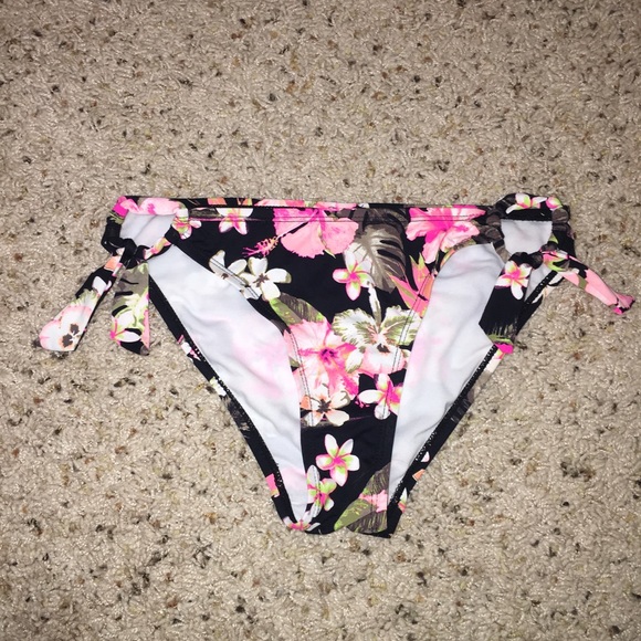 🌺HIBISCUS BIKINI BOTTOM🌺 - Picture 1 of 1